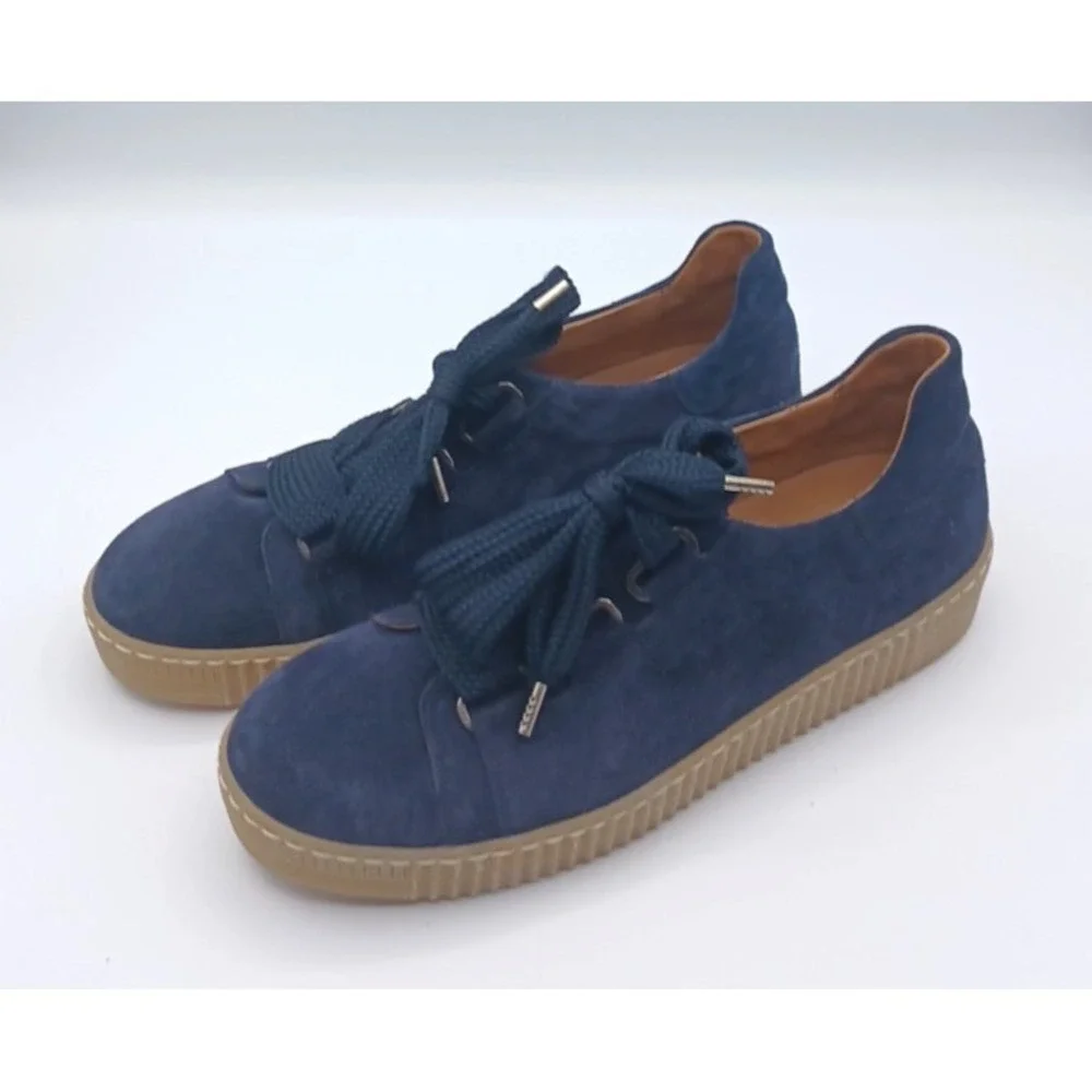 Gabor Women's Size‎ 7 Blue Suede Sneakers Featuring Wide Yarn-Like Laces EUC